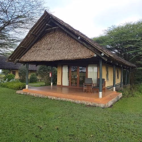 accomodation tent at sweetwaters serena
